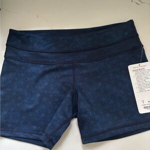 NWT Lululemon bike shorts